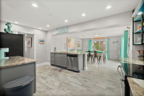 Blue Anchor |Pool | Walk to Beach|Fenced Yard |Fire Pit