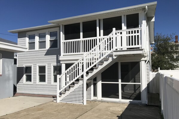 Exterior - Escape the Weekend Crowds — Private Midweek Getaway - Sun Evening–Fri Afternoon. (Wildwood)