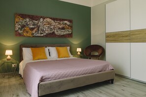 2 slaapkamers, een strijkplank/strijkijzer, gratis wifi, beddengoed