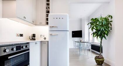Modern and Bright Highgate Gem