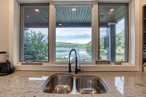 Interior - 4800 Sq Ft Catskills Lake Mansion W/Hot Tub! (Hancock)
