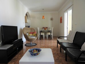 Smart TV, books, stereo - Attractive villa in Caleta de Vélez with private pool (Caleta de Velez)