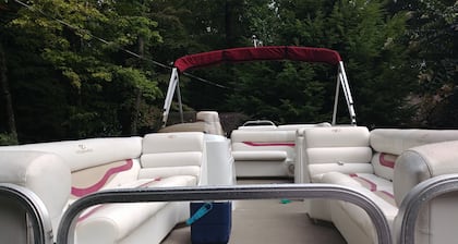 Cozy Comfort on Norris Lake - Tritoon/JetSki rental available - dock for free!