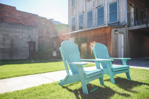 Welcome to the Mill House: Vintage charm in this original 1890's building perfectly restored in 2007.