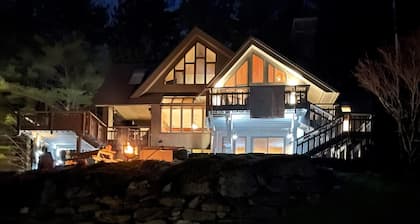 Spectacular Mountain Views, 6 Bedroom, 4 Bath with Fireplace, Hot Tub & Elevator