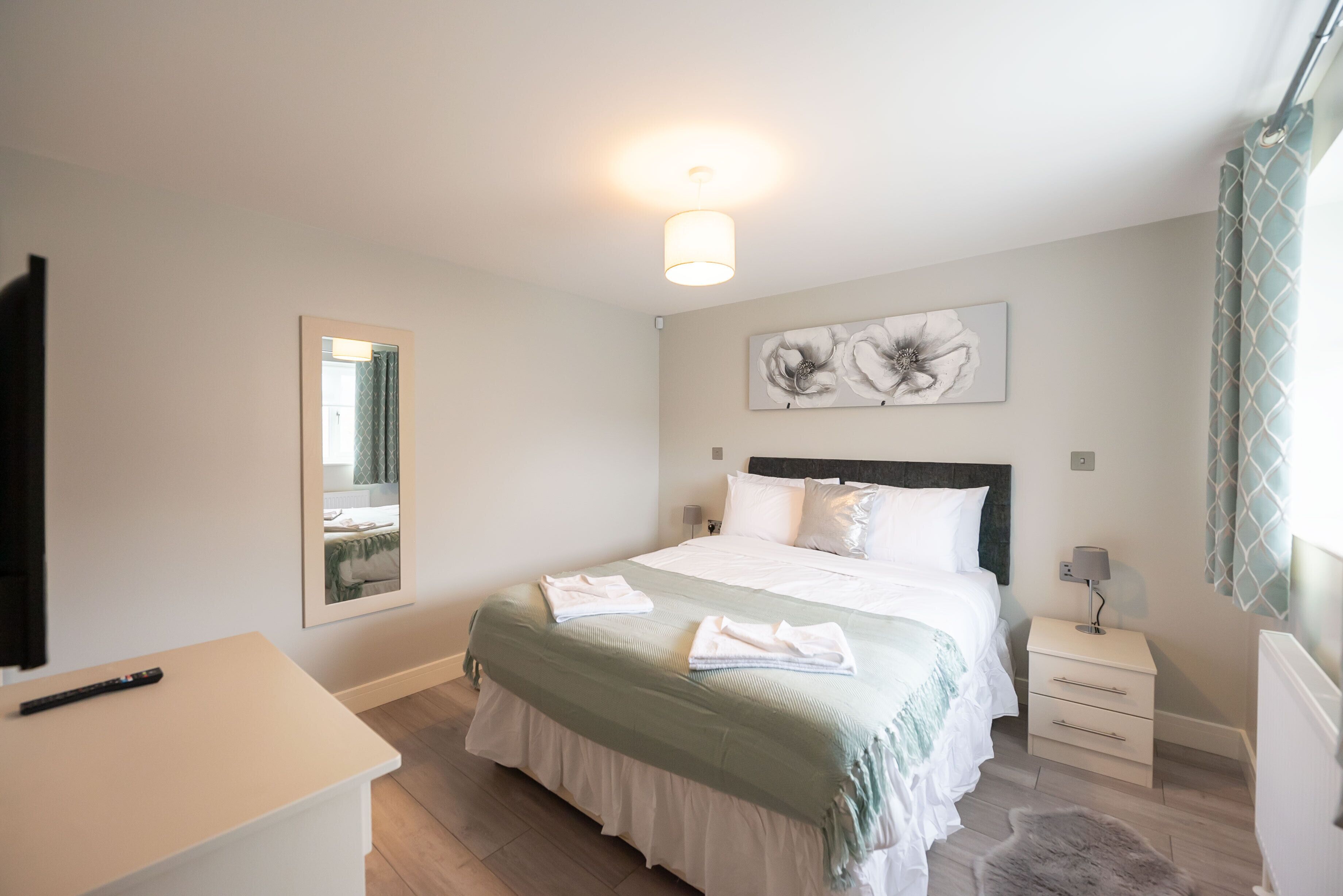 Luxury House, Private Bathroom (Up to 6 Guests) | 3 bedrooms