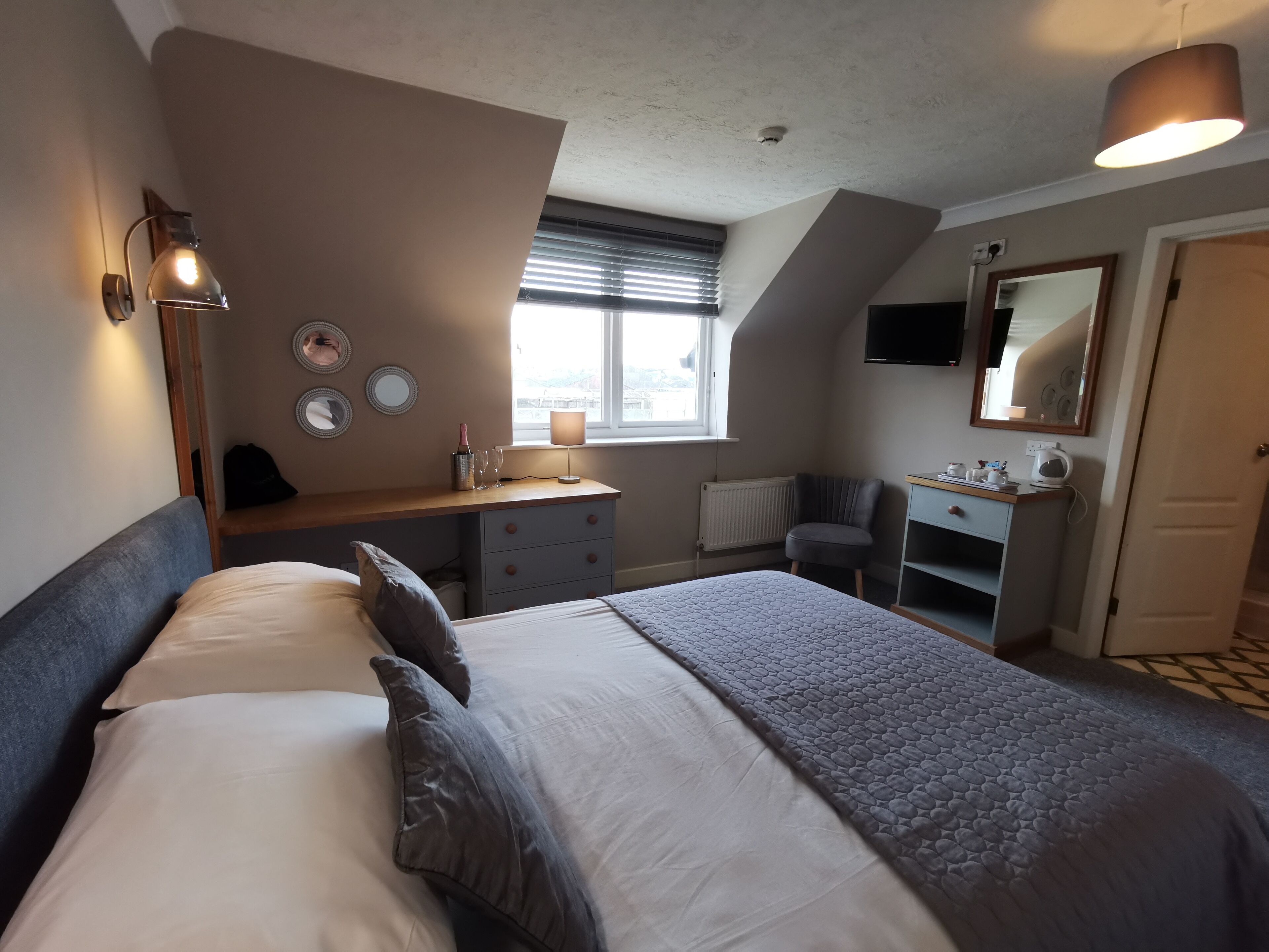 standard double room, accessible, ensuite | 1 bedroom, free wifi