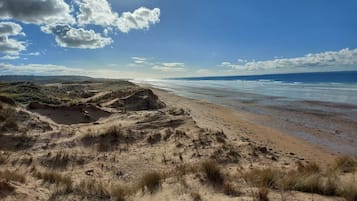 Beach nearby, sun loungers