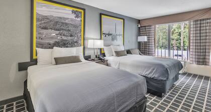 Super 8 by Wyndham Morganton