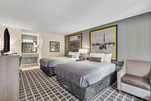 Bureau, espace de travail pour ordinateur portable, rideaux occultants