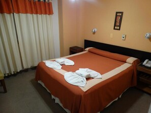 Ropa de cama de alta calidad, cubrecamas y colchones con pillow-top