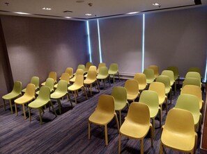 Meeting facility - Holiday Inn Express Pune Pimpri (Pune)