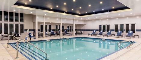 Sisäuima-allas, ulkouima-allas