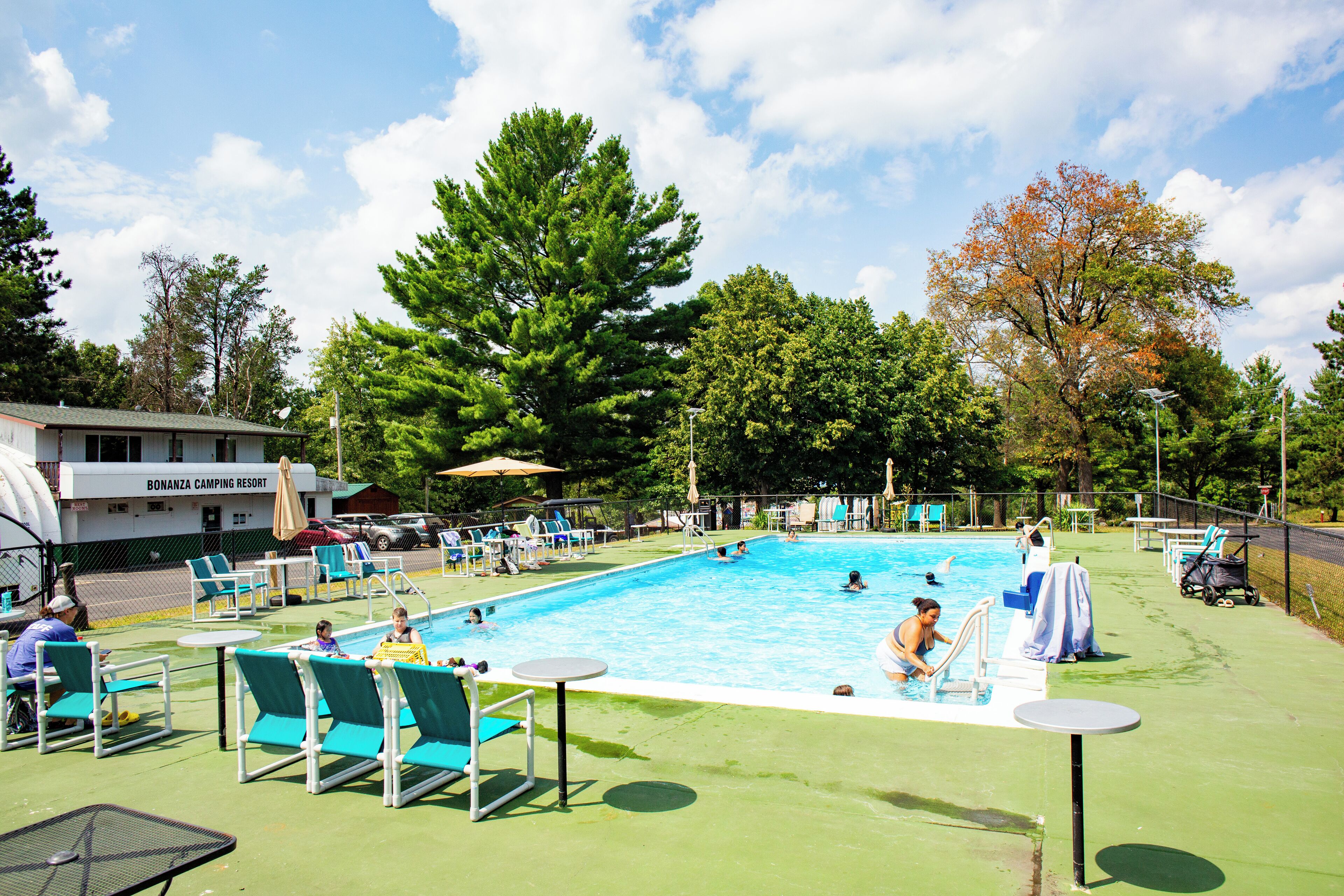 Children’s play area – outdoor