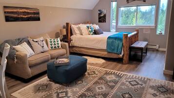 Desk, iron/ironing board, free WiFi, bed sheets