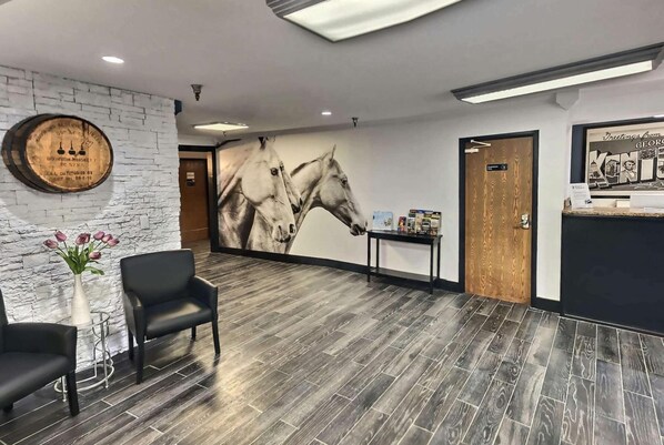 Lobby - Super 8 by Wyndham Georgetown (Georgetown)