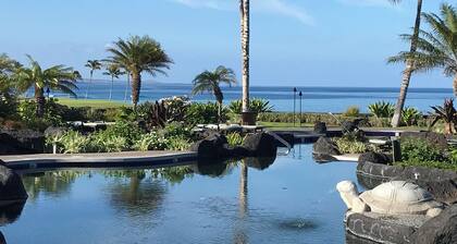 Luxury 2-Suite Villa with Fairway & partial Ocean views