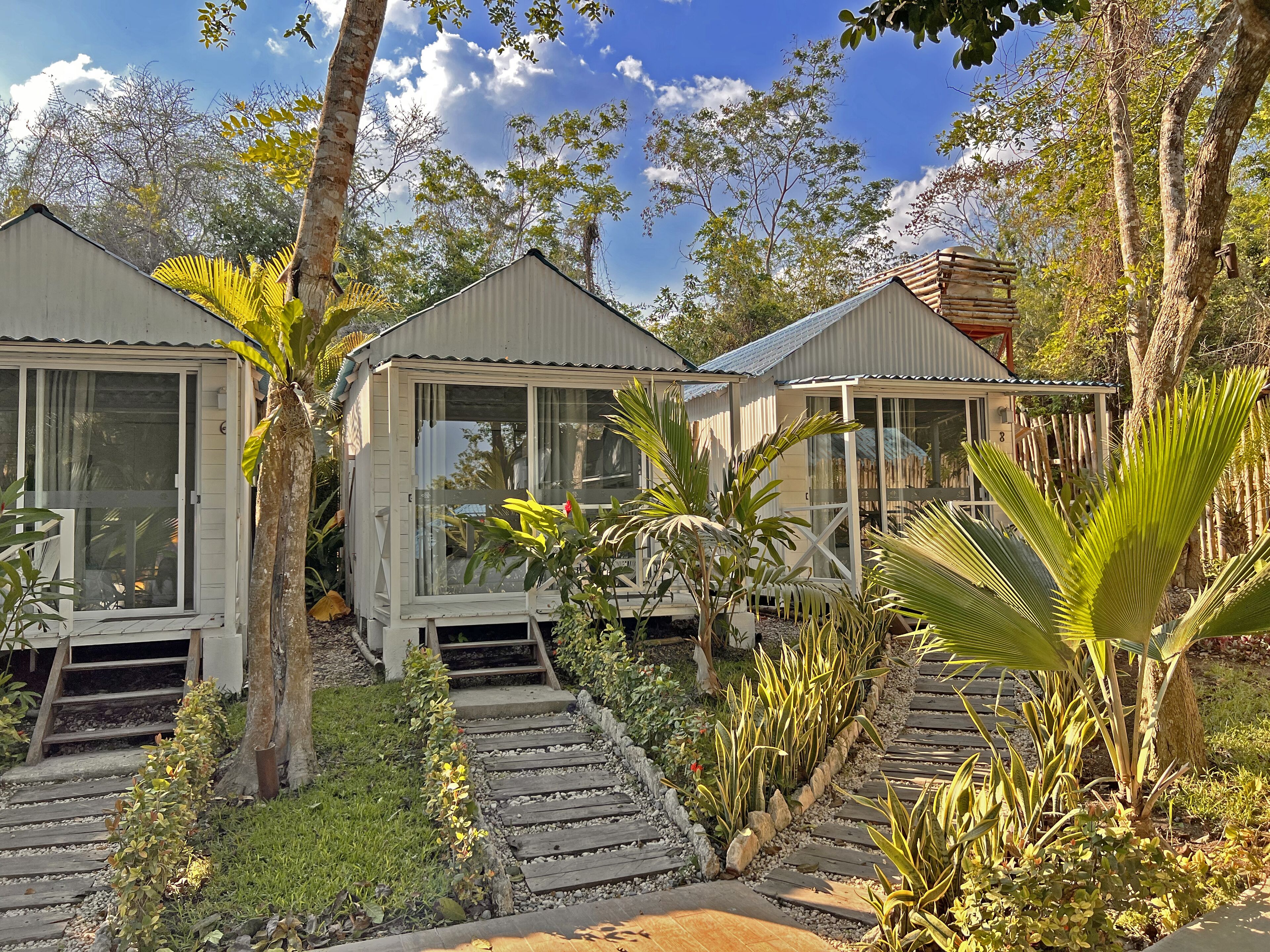 deluxe cabin | terrace/patio