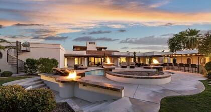 7 Bed/4.5 Bath - Luxury Estate - W/ 2 Guest Houses!