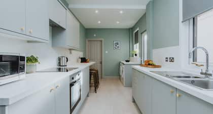 Brand New Townhouse In Rugby