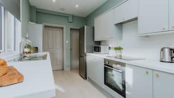 Villa | Dapur peribadi | Peti sejuk, ketuhar gelombang mikro, ketuhar, dapur