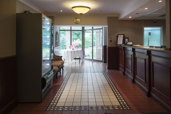 Lobby - Paddington House Hotel (Warrington)