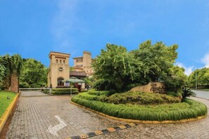 Property grounds - Shanghai Xuhui Yuanshitian Hotel (Shanghai)