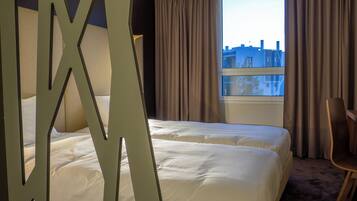 Quarto duplo standard | Escrivaninha, quartos à prova de som, Wi-Fi de cortesia, roupa de cama