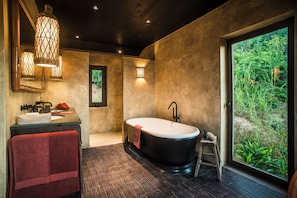 Bathroom - Zannier Hotels Bai San Ho (Song Cau)