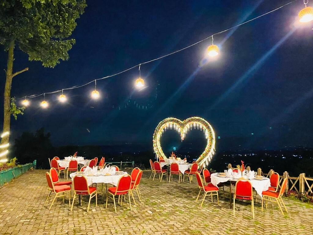 Tempat makan outdoor