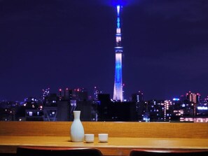Outdoor dining - Hotel Monday Premium Ueno Okachimachi (Tokyo)