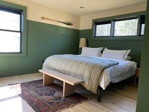 3 bedrooms, travel crib, free WiFi, bed sheets - Lakefront Retreat on Robinson Pond - Stunning Sunrise (Copake)