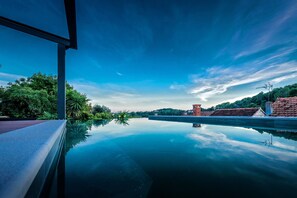 Beheizter Pool