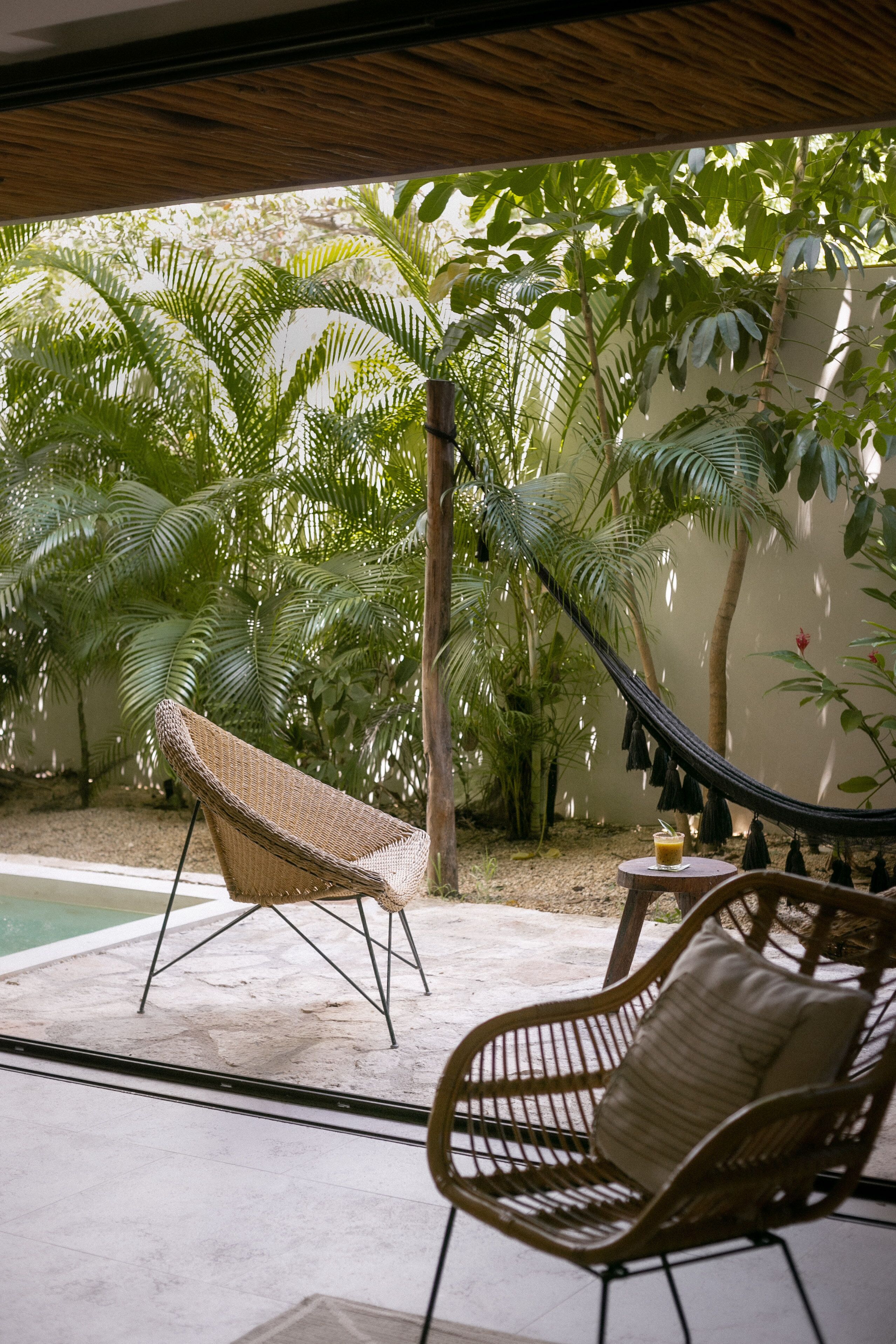Apartamento superluxo, piscina particular | Roupas de cama premium, edredons de pluma, frigobar