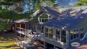 Exterior - 4 bedroom, 4 bath, Quiet Butterfly Lake! Port Carling! Cozy & Spacious! (Port Carling)