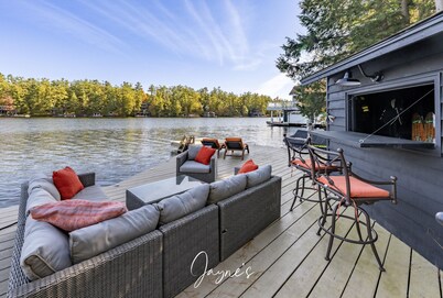 3+ bdrm, 3 bath, Bunkie, Luxury, Lake Muskoka, Miles of boating on the Big 3!