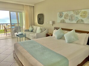 1 Schlafzimmer, Zimmersafe, Schreibtisch, Bügeleisen/Bügelbrett