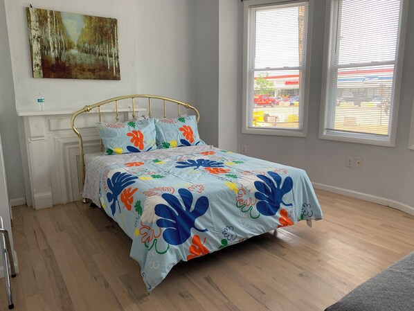 2 quartos, Wi-Fi de cortesia, roupa de cama