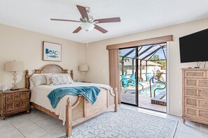 3 bedrooms, desk, free WiFi, bed sheets