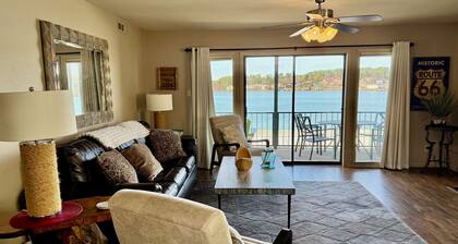 "Sunsets on Hamilton" Lakefront Condo!