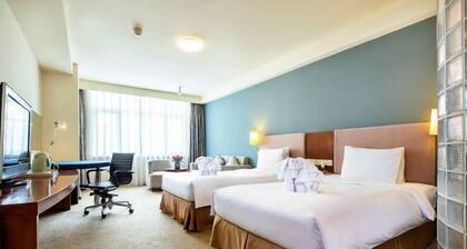 Tianjin Binhai Saint Light Hotel