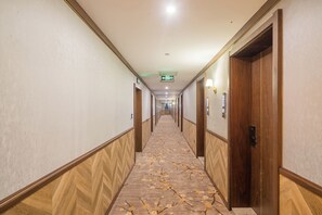 Handrails in hallways