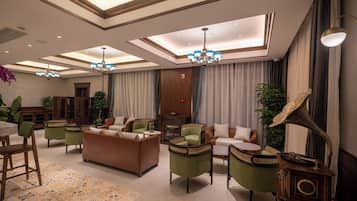 Coin salon dans le hall