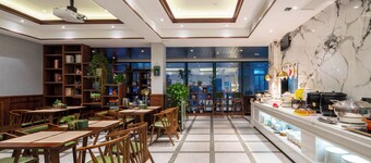 Nostalgia S Hotel(Shanghai Wujiaochang）