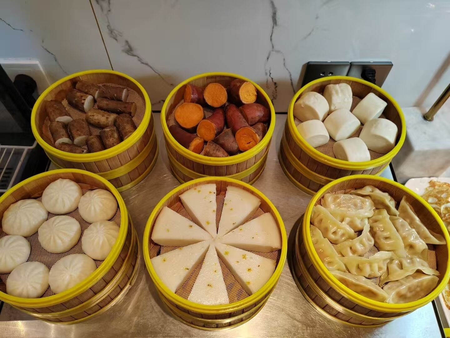 餐飲