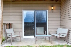 Terrace/patio - The Hilltop - Family Fun! - Near SDC - Great View (Branson)