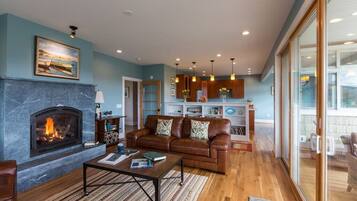 Smart TV, fireplace, DVD player, foosball