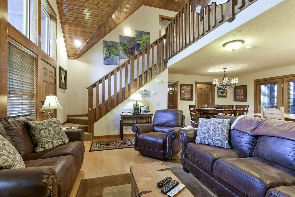 Fernseher, Kamin, Arbeitsbereiche