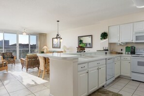 Fridge, microwave, oven, stovetop - Beautiful Family Friendly 3BR Condo Steps from the Beach  (Destin)