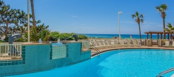 Beautiful Family Friendly 3BR Condo Steps from the Beach 